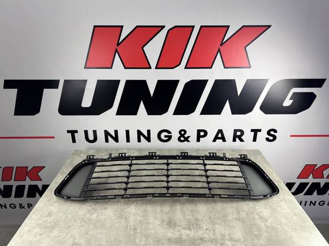 BMW 51117354773 Решетка бампера переднего центральная в наличии Чернигов