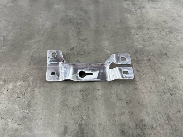 BMW 51117357179 Кронштейн бампера переднего левый в наличии Полтава