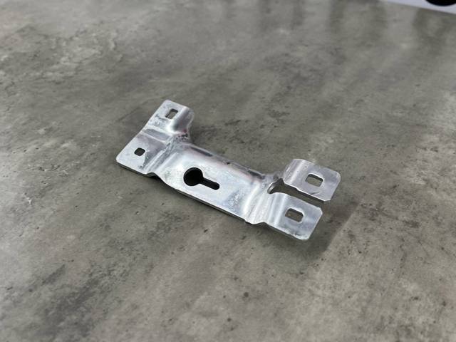 51117357179 BMW Кронштейн бампера переднего левый купить в Харьков