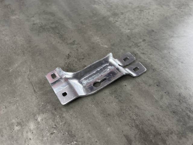 BMW 51117357180 Кронштейн усилителя переднего бампера в наличии Ирпень