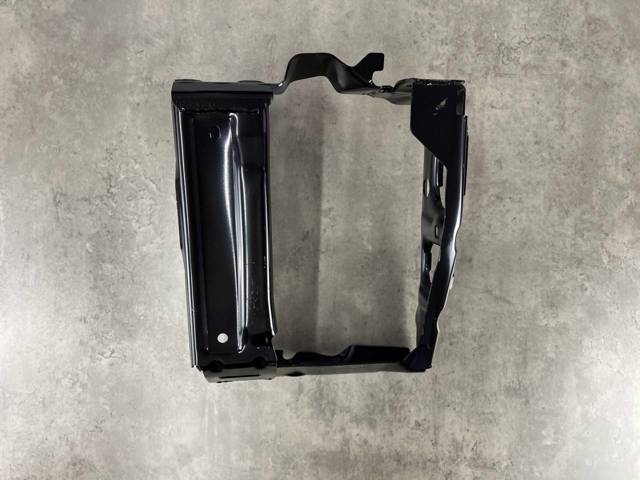 51117357184 BMW Суппорт радиатора правый (монтажная панель крепления фар) купить в Ужгород