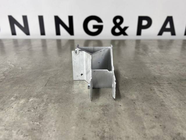 51117357215 Кронштейн усилителя переднего бампера купить Львов