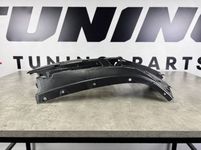 BMW 51117357229 Кронштейн крепления противотуманной фары левой в наличии Ужгород