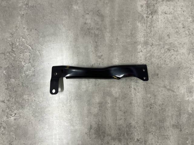 51117368479 Распорка передних стоек подвески левая купить Львов