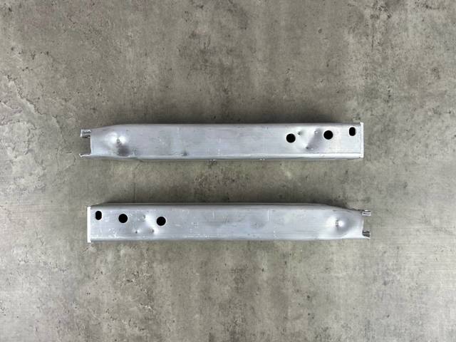 51117374789 Кронштейн усилителя переднего бампера купить Чернигов