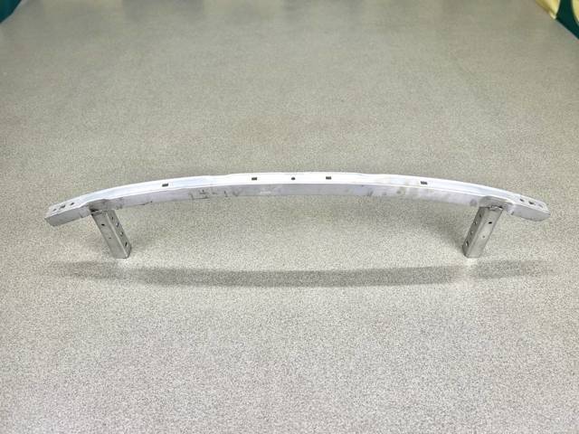 BMW 51117385290 Усилитель переднего бампера в наличии Запорожье