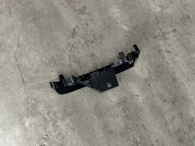 51117385350 Направляющая переднего бампера правая купить Киев