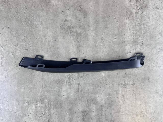 51117397615 BMW Молдинг решетки бампера переднего левый купить в Полтава