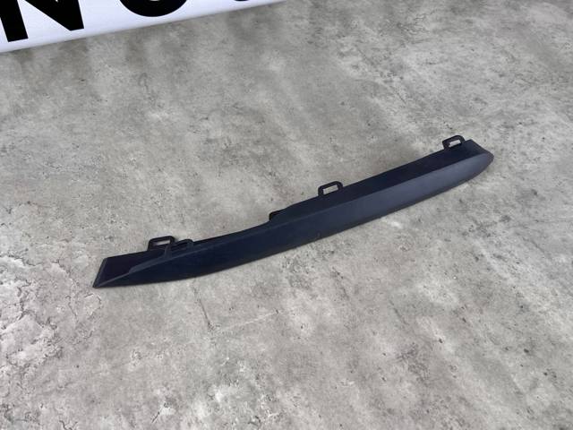 51117397615 BMW Молдинг решетки бампера переднего левый купить в Черновцы