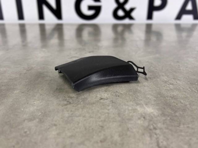 BMW 51117399897 Заглушка буксировочного крюка в наличии Одесса