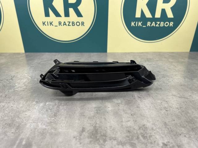 51117399903 BMW Заглушка (решетка) противотуманных фар бампера переднего левая купить в Винница