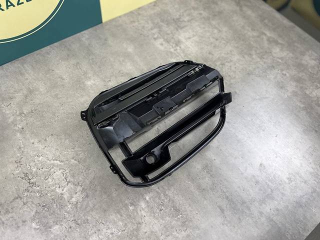 51117399903 Заглушка (решетка) противотуманных фар бампера переднего левая купить Тернополь