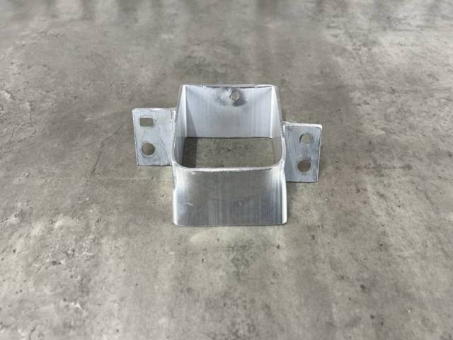 BMW 51117399914 Кронштейн усилителя переднего бампера в наличии Украина