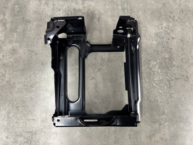 51117399915 BMW Кронштейн арки колеса (лонжерона) левый купить в Украина