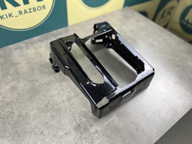 BMW 51117399916 Кронштейн арки колеса (лонжерона) правый в наличии Николаев