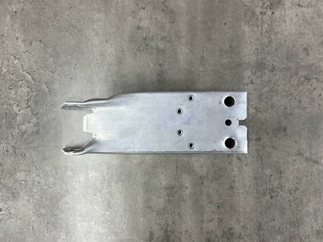 51117406385 BMW Кронштейн усилителя переднего бампера купить в Запорожье