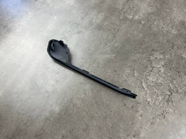 BMW 51117413922 Накладка бампера переднего правая в наличии Павлоград