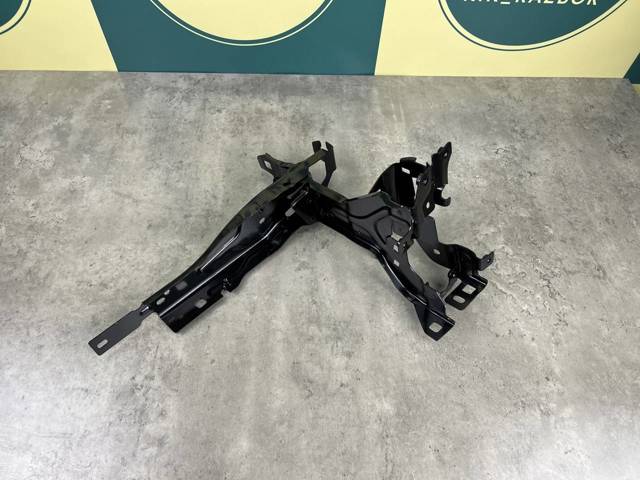 51647422293 BMW Кронштейн (адаптер) крепления фары передней левой купить в Львов