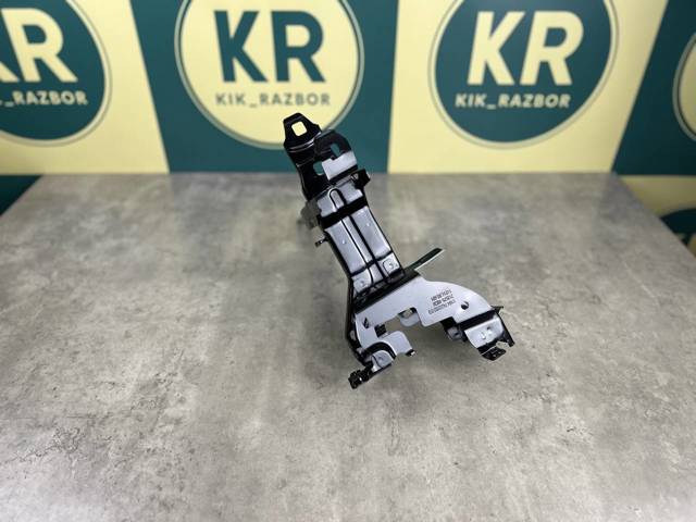 51647422293 BMW Кронштейн (адаптер) крепления фары передней левой купить в Каменское