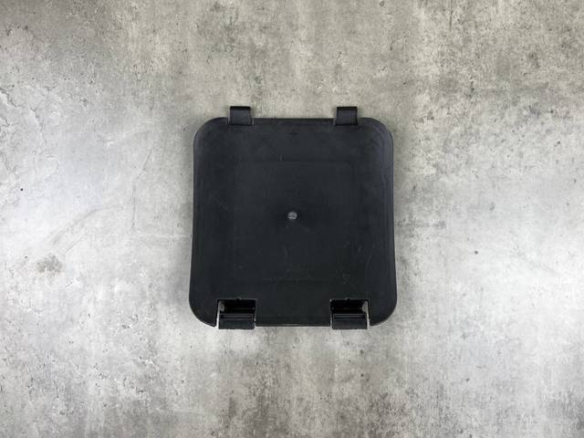 51717340199 Лючок подкрылка переднего левого купить Чернигов