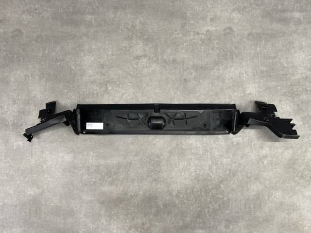 51747421678 BMW Воздуховод (дефлектор) радиатора нижний купить в Житомир