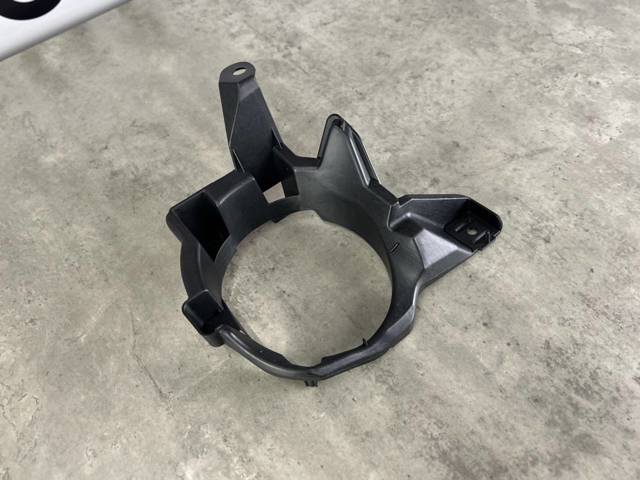 5212742090 TOYOTA Ободок (окантовка) фары противотуманной правой купить в Кривой Рог