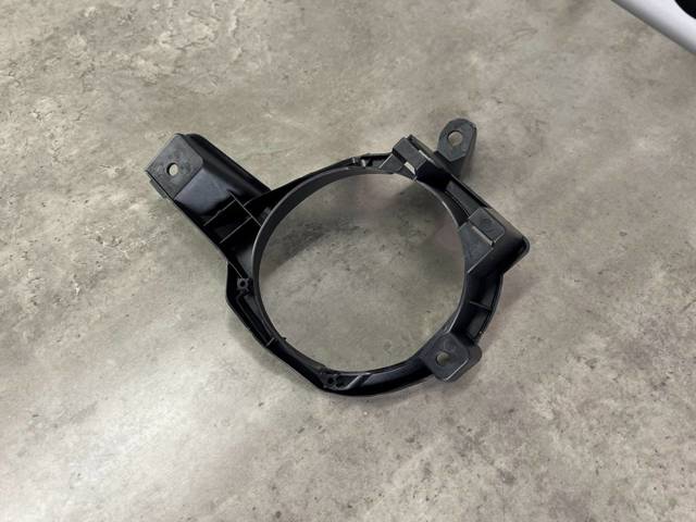 TOYOTA 5212742090 Ободок (окантовка) фары противотуманной правой в наличии Ужгород