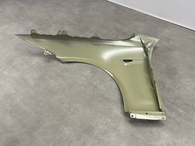 TESLA 6008027E0D Крыло переднее правое в наличии Тернополь