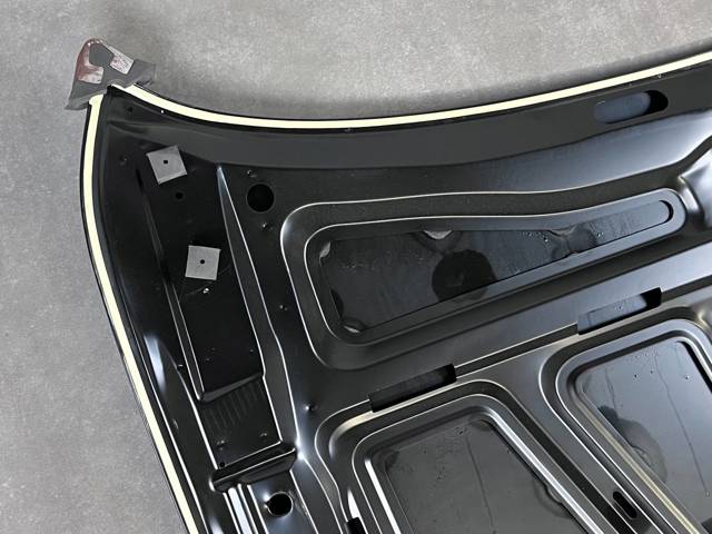 VAG 8T0823029H Капот в наличии Ровно