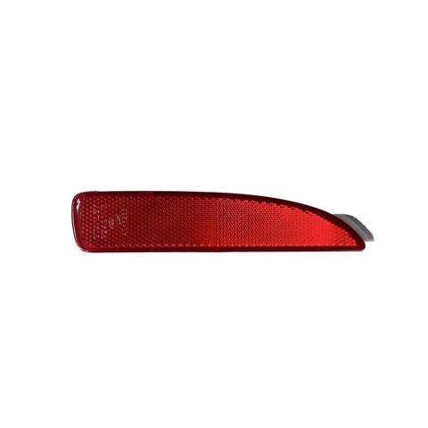 Правый катафот заднего бампера BCW8515L0B MAZDA