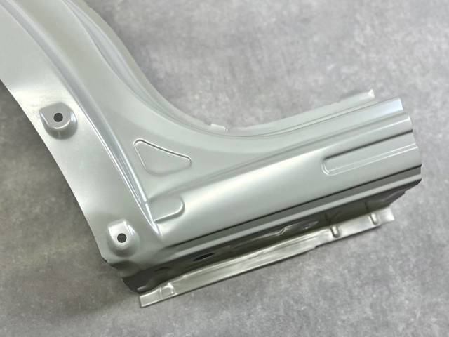 KDY370410C MAZDA Крыло заднее правое купить в Кривой Рог