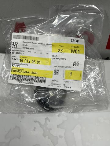 Передняя заглушка бампера буксировочного крюка 5M0807241A VAG