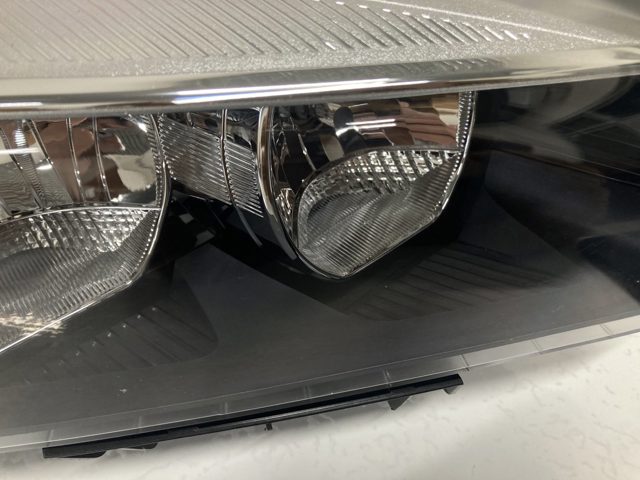 7422574 BMW Фара правая купить в Харьков