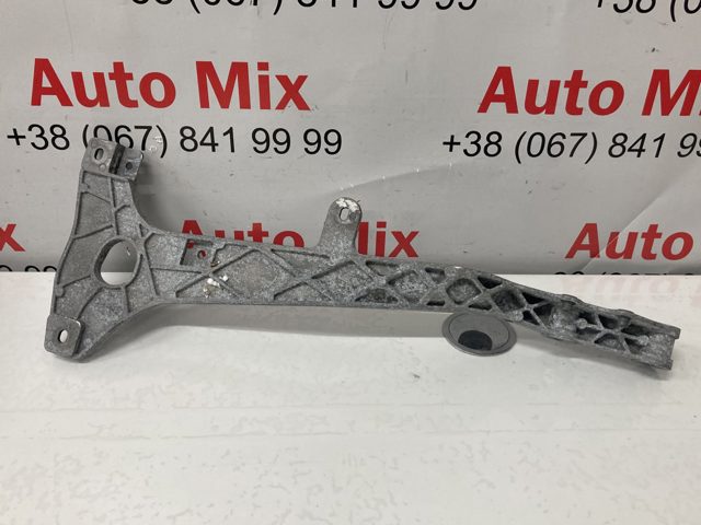 MERCEDES A9608807765 Кронштейн бампера переднего правый в наличии Львов