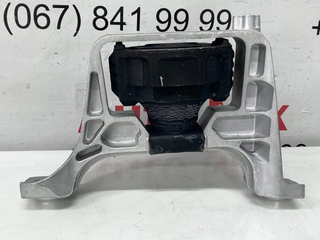 BP4K39060D Подушка (опора) двигателя правая купить Украина