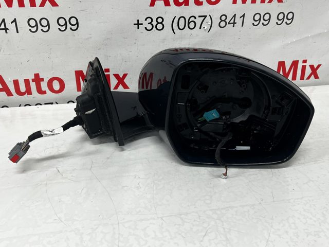 Зеркало наружное правое LR068145 LAND ROVER