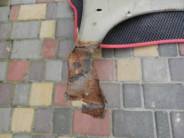 1U0821105B Крыло переднее левое купить Кривой Рог