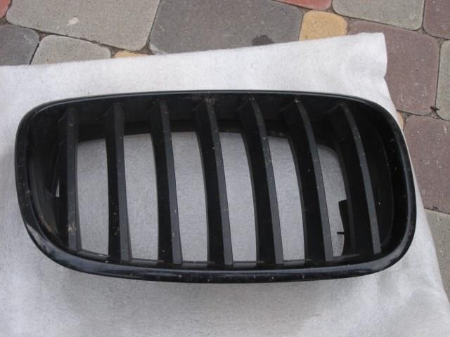 51317157687 BMW Решетка радиатора левая купить в Одесса