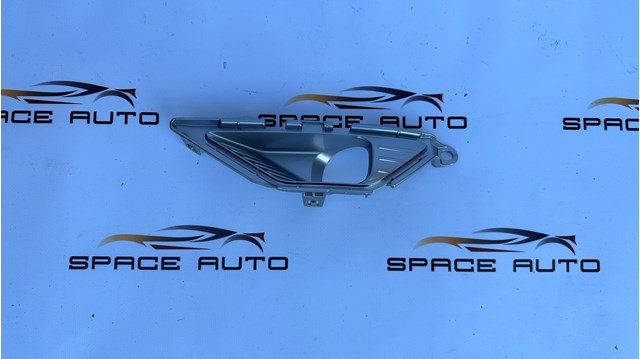 6400J965HA MITSUBISHI Заглушка (решетка) противотуманных фар бампера переднего левая купить в Павлоград