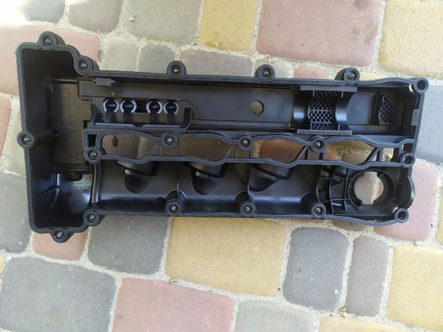 MERCEDES A6510100830 Крышка клапанная в наличии Днепр
