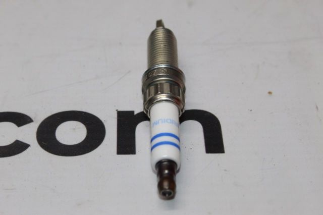 0242129512 BOSCH Свеча зажигания купить в Черновцы