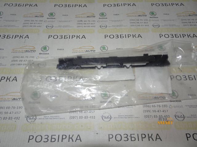 13125725 GM Заглушка рельсы (рейлинга) багажника крыши задняя купить в Украина