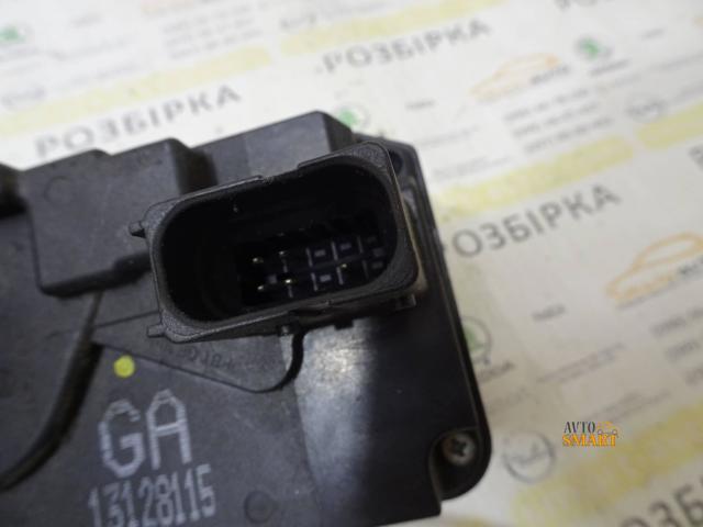 GM 13128115 Замок двери задней левой в наличии Николаев