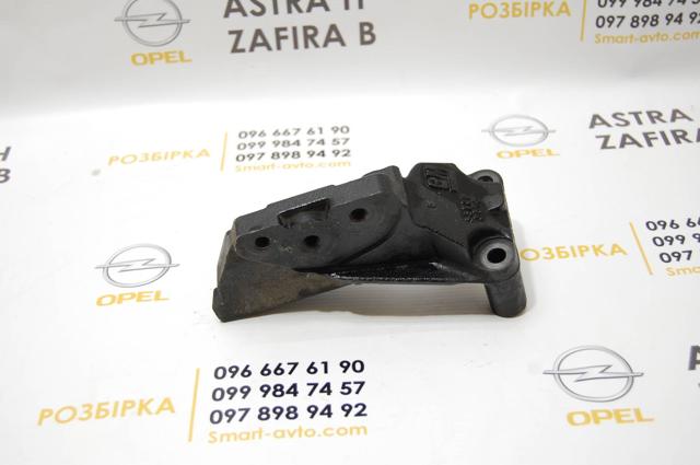 GM 13189381 Кронштейн подушки (опоры) двигателя правой в наличии Львов