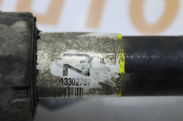 Полуось передняя, правая Opel Meriva B