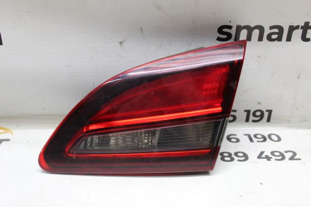 Фонарь задний внутренний правый 25870194 GM
