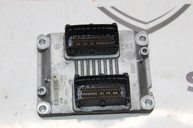 Электронный блок управления двигателем 55557934 GM