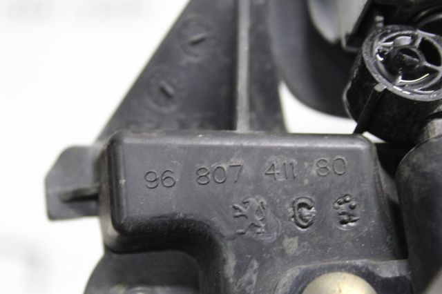 6438Y7 PEUGEOT Форсунка омывателя фары передней левой купить в Запорожье