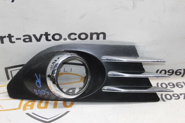 PEUGEOT 745306 Заглушка (решетка) противотуманных фар бампера переднего правая в наличии Хмельницкий
