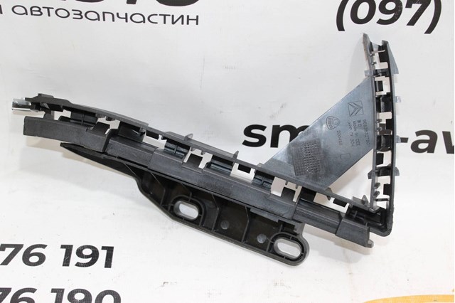 7841X3 Кронштейн крепления крыла переднего правого передний купить Черкассы